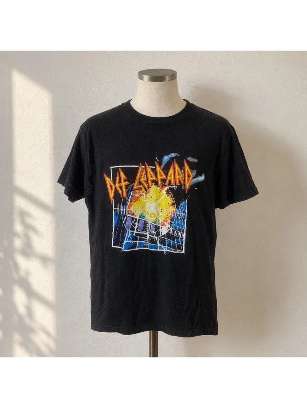 Def Leppard Black Graphic Band T-Shirt Men's Large L Classic Rock Tee